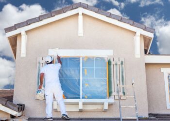 how should exterior shutters fit drhextreriorly